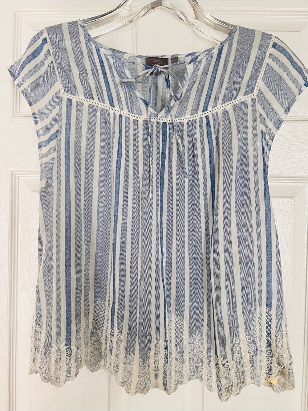 Anthropologie - Vanessa Virginia Blue & White Feminine Lace Details Top - Small